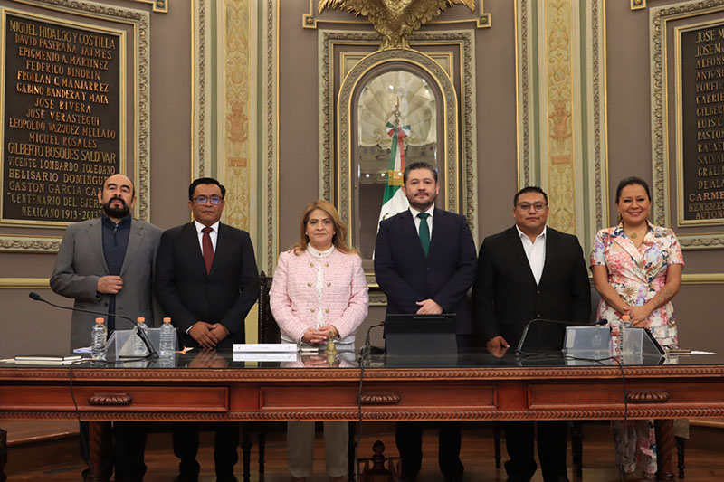 México sigue lejos de tener un sistema de salud como el de Dinamarca, asegura Mario Riestra