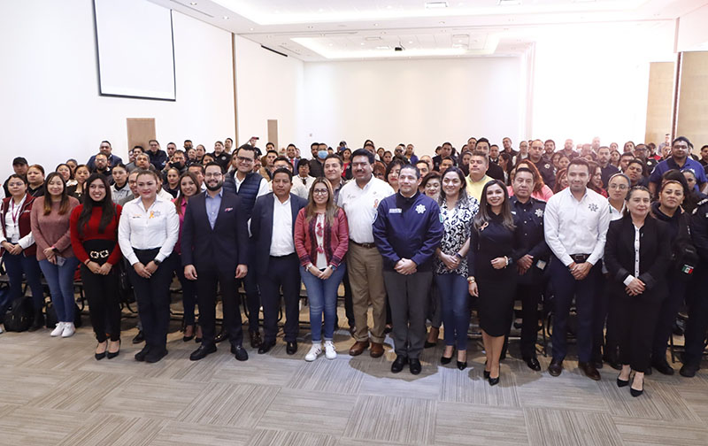 Delincuentes impiden operativo militar y estatal en los mercados Unión e Hidalgo, en la ciudad de Puebla