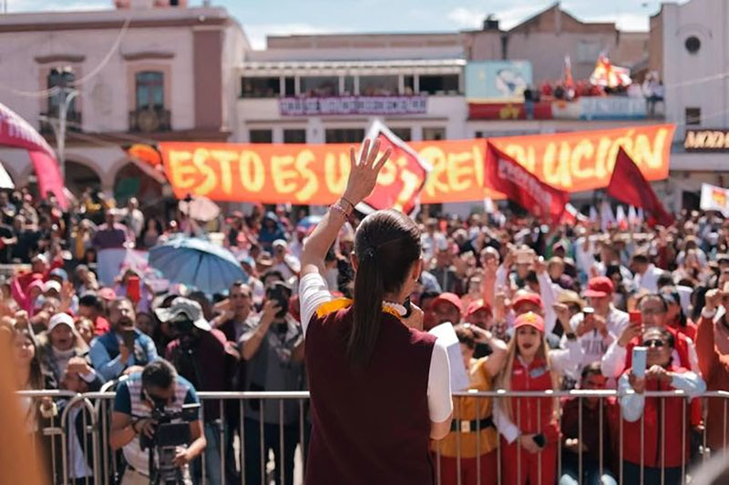 Voluntariado del Congreso de Puebla realiza jornada alimentaria en albergue del Hospital del Sur