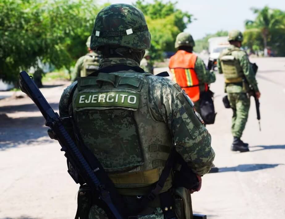 Al menos tres soldados, asesinados en una emboscada en Tepalcatepec, Michoacán