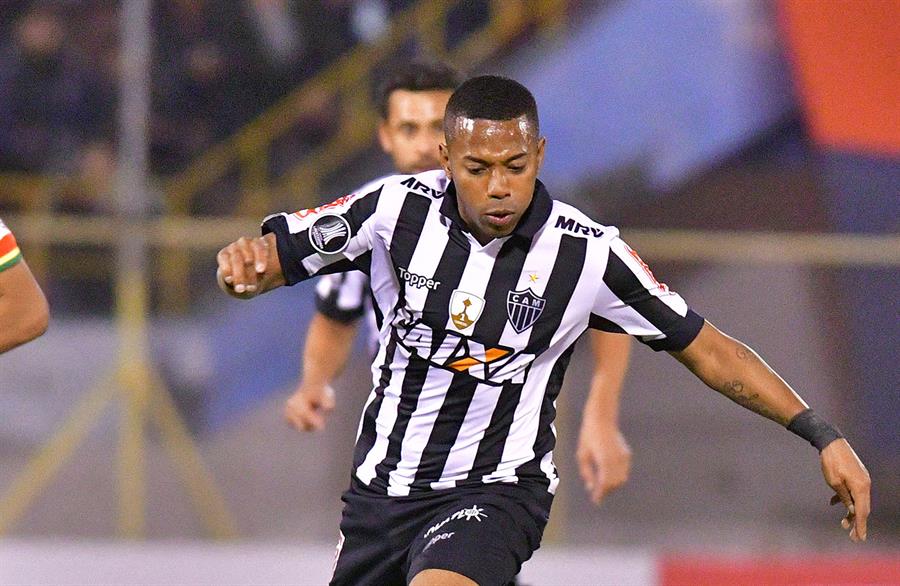 “Vergonzoso” y “nefasto”, la CBF rompe su silencio sobre los casos de Alves y Robinho