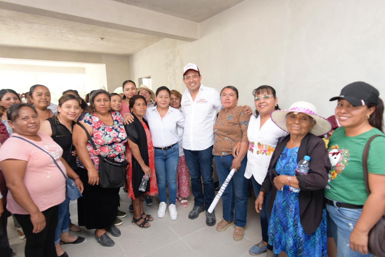 Lalo Castillo visita municipios expulsores de migrantes