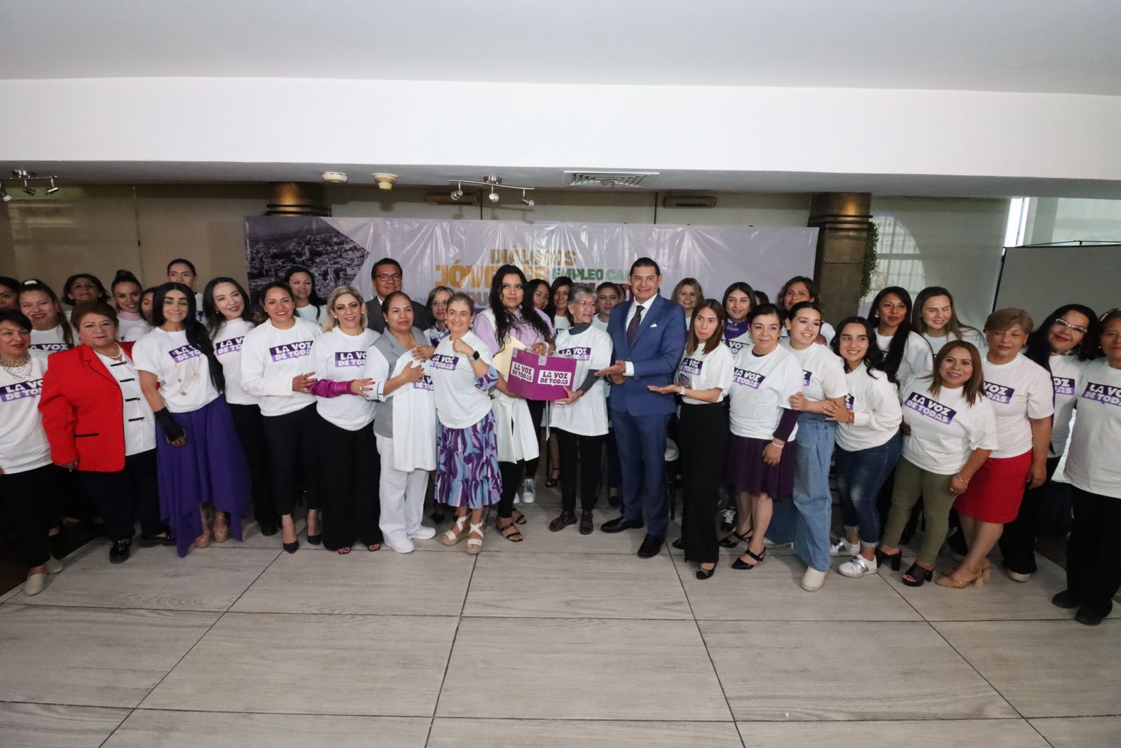 Armenta, aliado de las mujeres reconocen asociaciones civiles