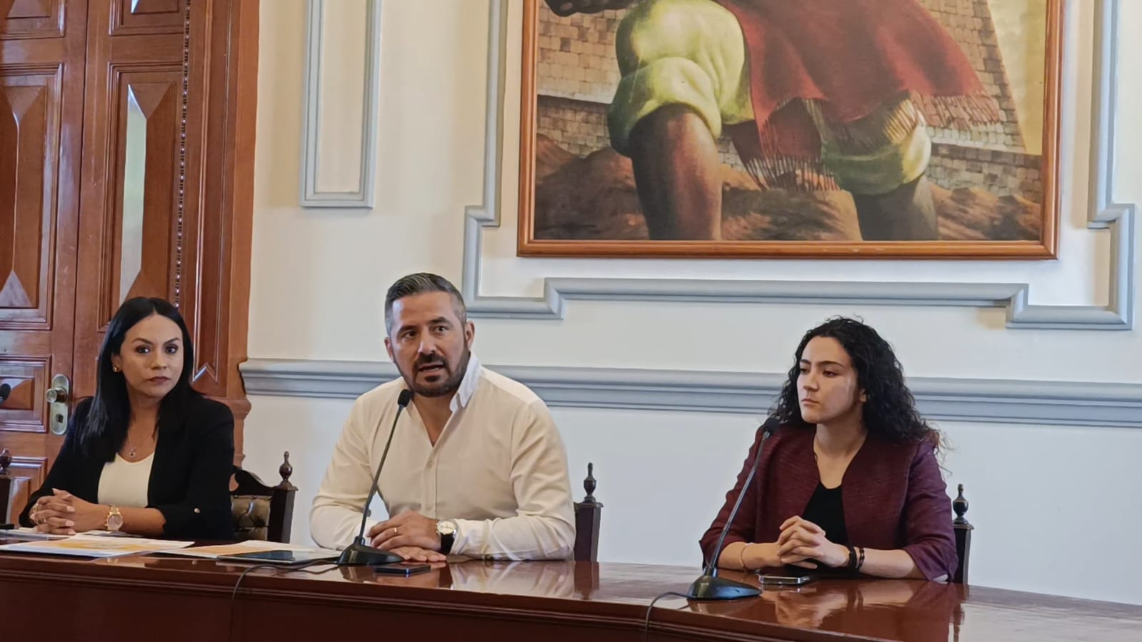 Gobierno de la ciudad exhorta a la población a tomar medidas por el pronóstico de cinco olas de calor