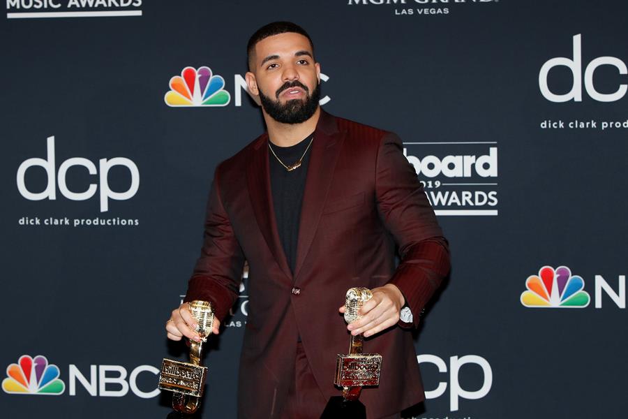 Equipo legal de Tupac podría denunciar a Drake por usar una voz de IA del fallecido rapero