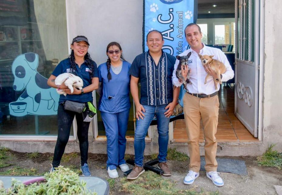 Crear 10 parques caninos, promesa de Mario Riestra para tener una ciudad más amigable