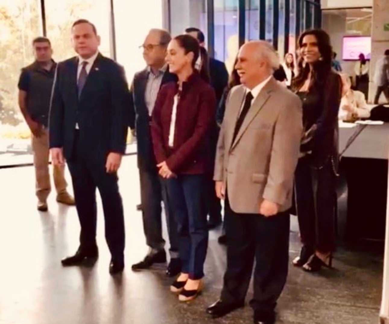 Hoy en Tijuana la candidata de morena a la presidencia de  México la Dra. Claudia Sheinbaun se reunió con empresarios en un gran evento organizado por la Poblana Olivia Salomon