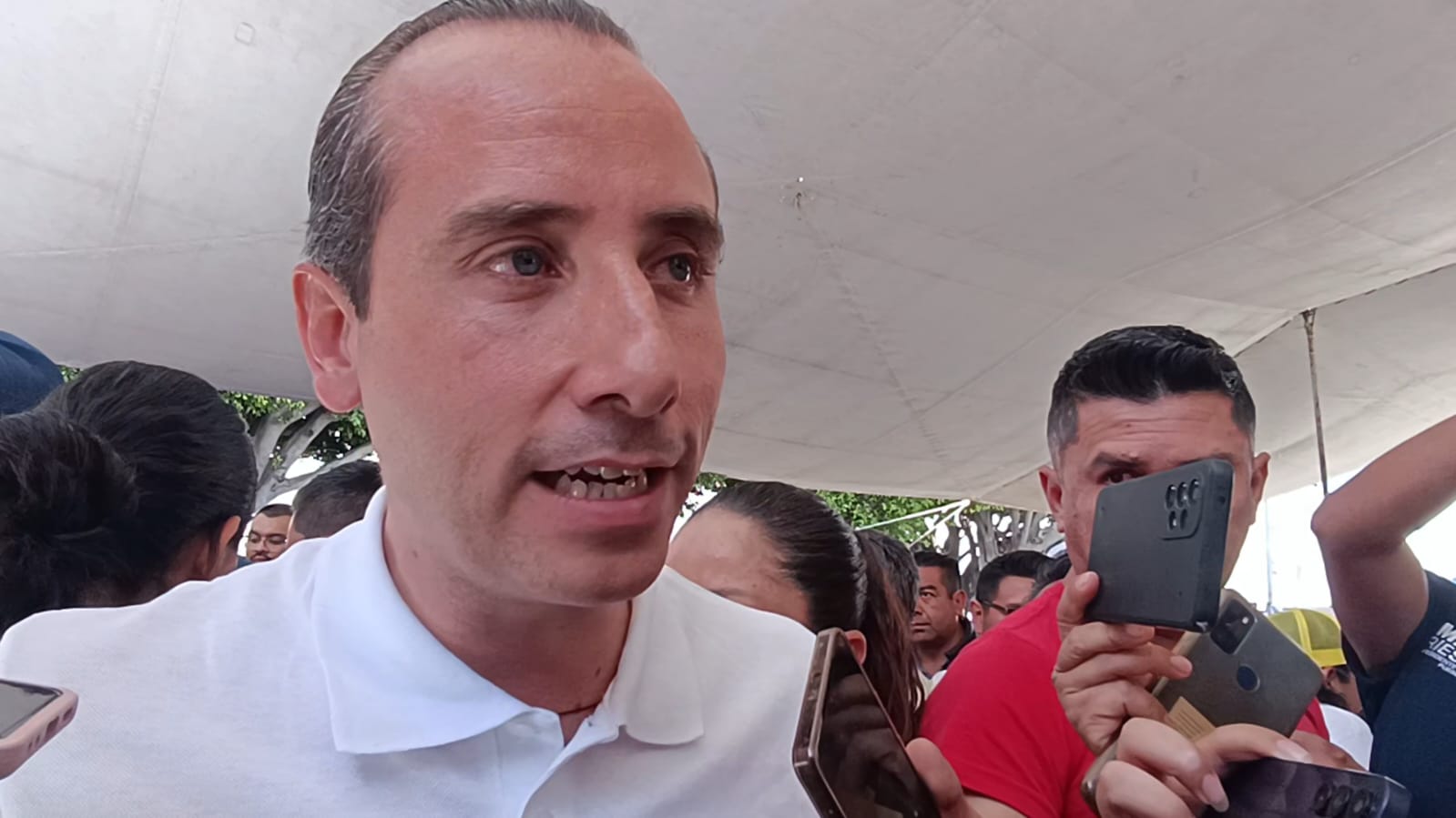 Mario Riestra presentará denuncia ante Cofepris por alimentos caducos en el IMSS La Margarita