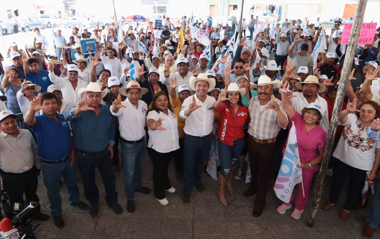 Lalo Rivera promete llevar 10 unidades móviles de salud a la Mixteca