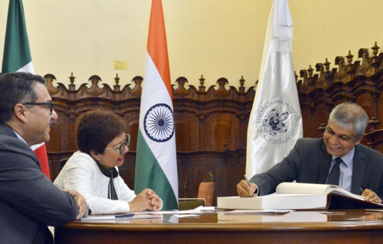 BUAP fortalece la relación con la India
