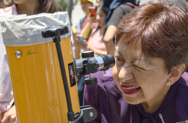 En la BUAP se instalaron telescopios para que los universitarios observaran el eclipse solar: un espectáculo sin igual