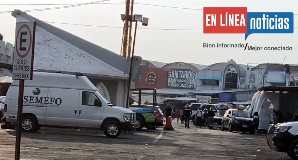 En riña, apuñalan y matan a un hombre en la Central de Abastos de Puebla