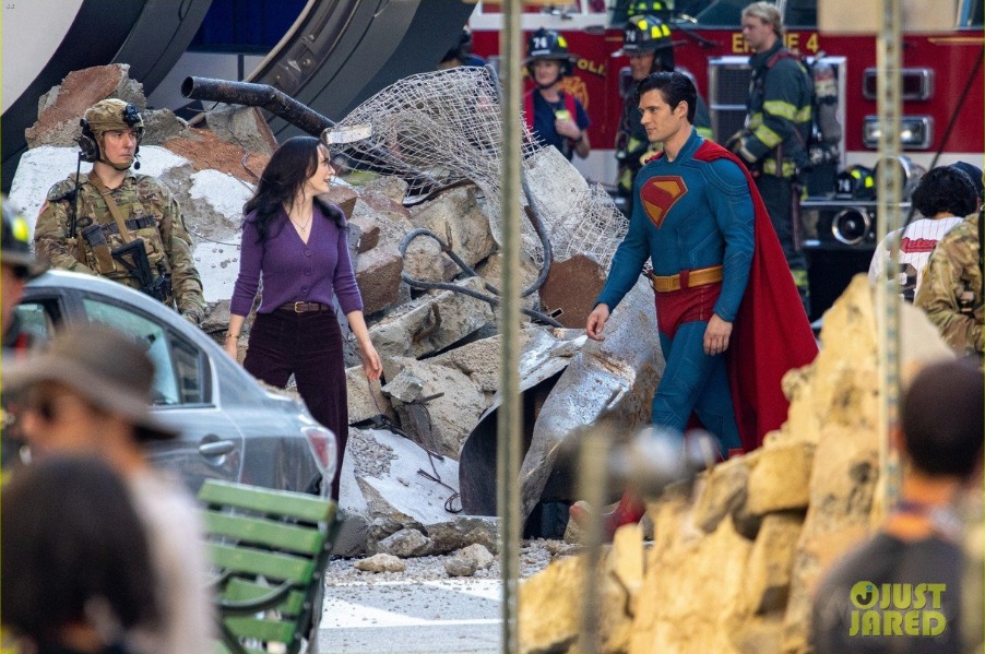 Filtran nuevas fotos de David Corenswet como Superman; fans se emocionan al ver el nuevo ‘supertraje’ | FOTOS