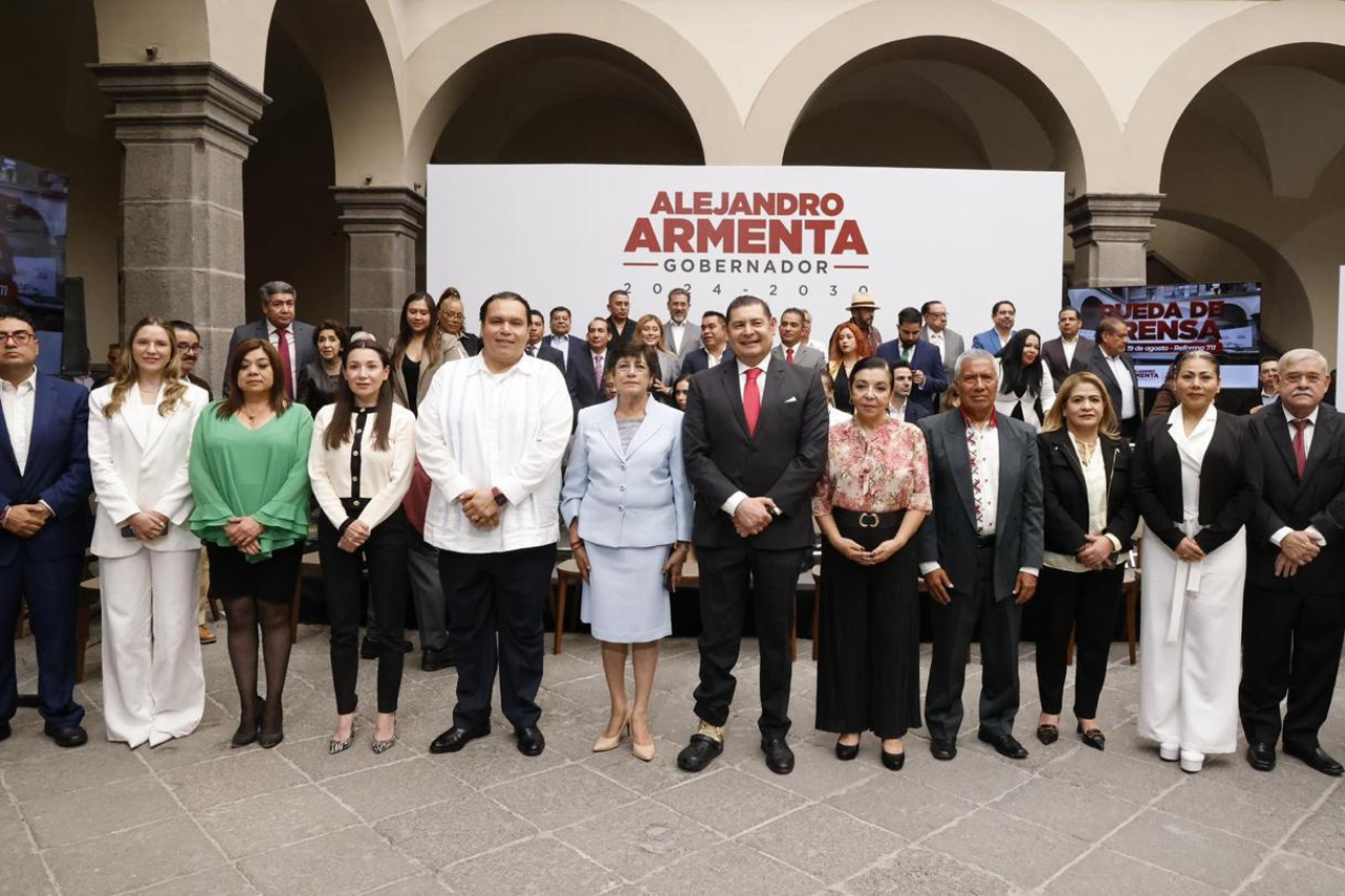 El gabinete, de Armenta