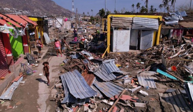 Acapulco a un año de “Otis”: el mar y la tragedia aún no se repliegan