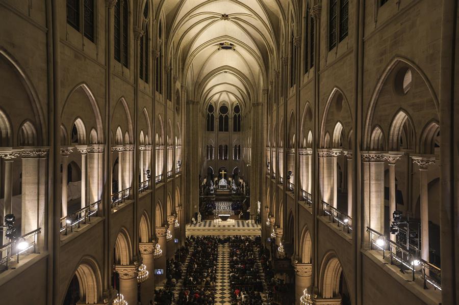 Misa del gallo vuelve a Notre Dame de París