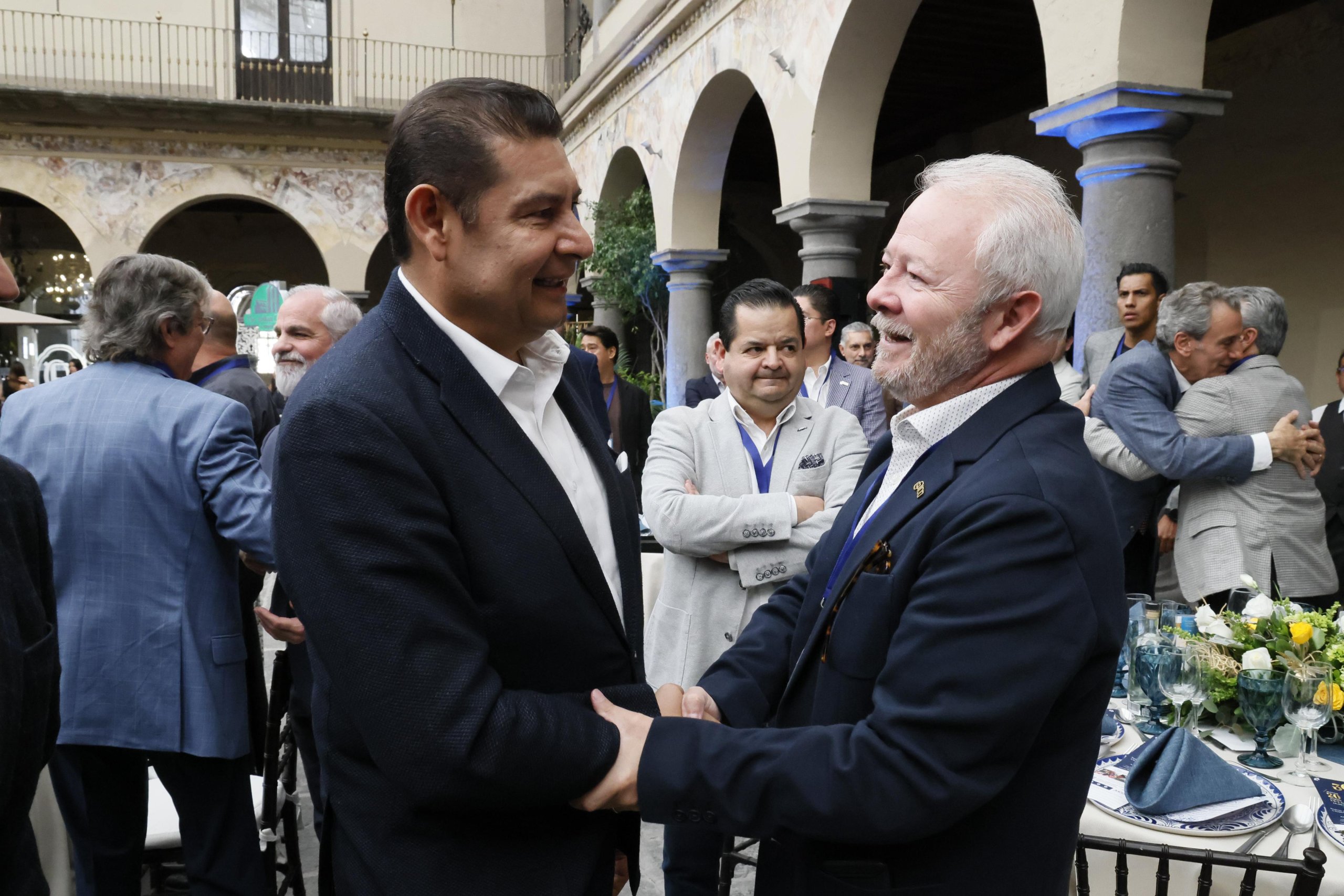 Garantizar seguridad a empresarios y desburocratizar procesos: Alejandro Armenta