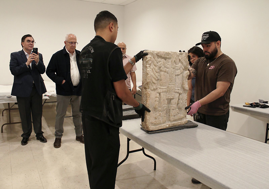 México Recupera Fragmento De Panel Maya Desde El Museo Nacional De Arte Mexicano En Ee.uu.