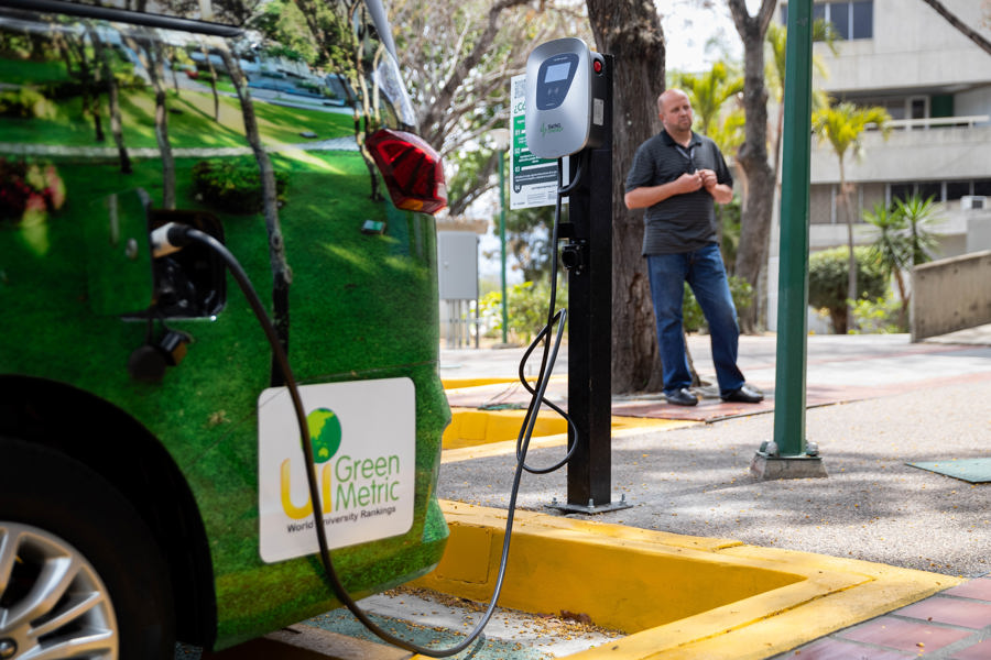 La Venezuela Petrolera, Con Paso Lento Pero Seguro Hacia La Movilidad Eléctrica