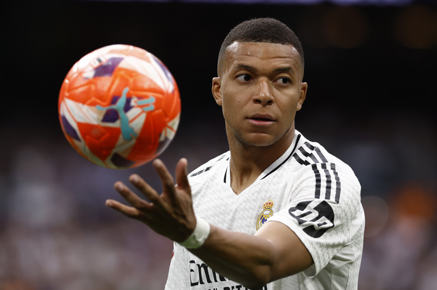 Mbappé, Hospitalizado Por "cuadro Agudo De Gastroenteritis"