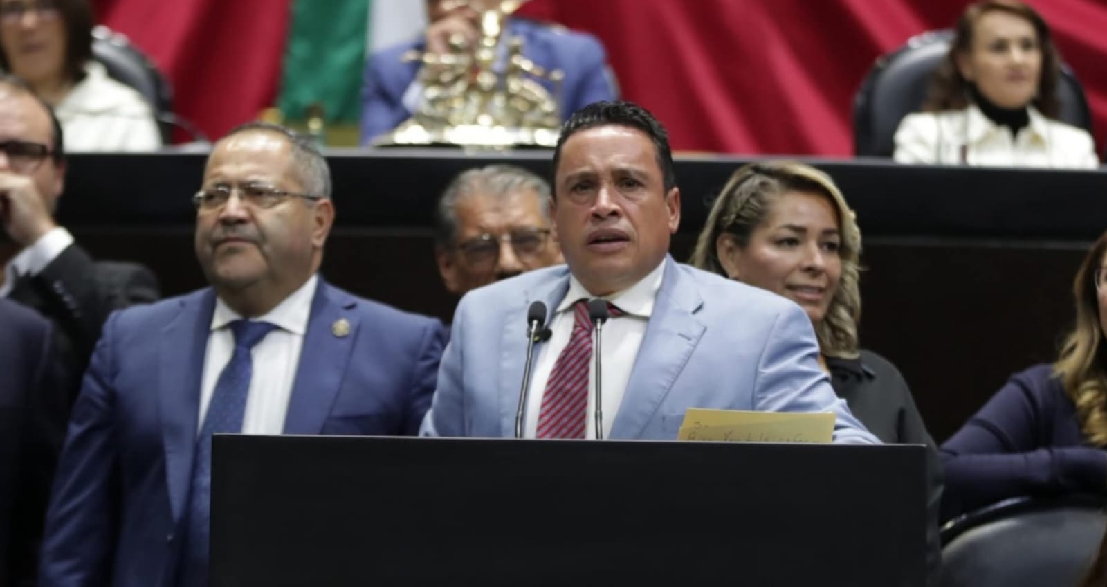 Llama a los ciudadanos a ejercer el artículo 10 constitucional