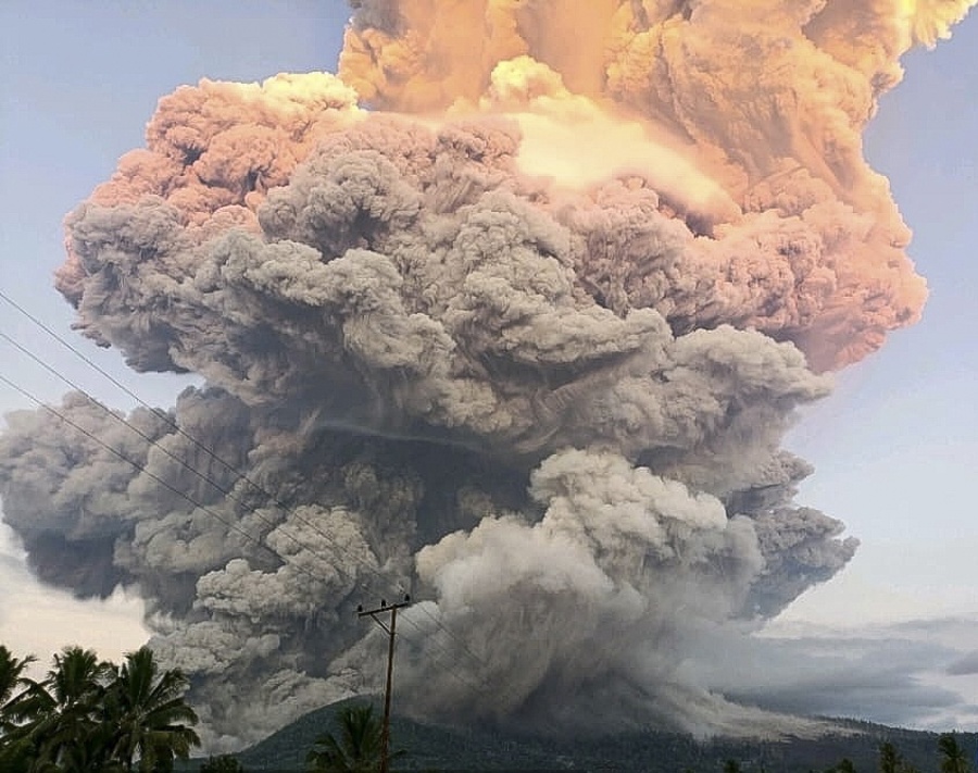 Indonesia Eleva Al Máximo La Alerta Por El Volcán Lewotobi Laki Laki Tras Nueva Erupción
