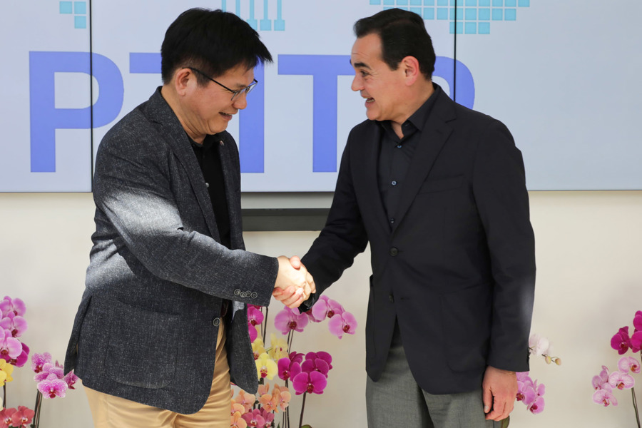 Canciller De Taiwán Visita Parque Tecnológico Y Represa De Itaipú En El Este De Paraguay