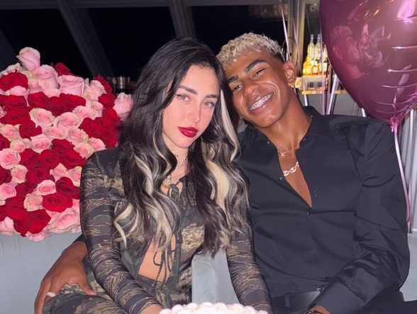 Lamine Yamal Y La Cantante Argentina Nicki Nicole Confirman Su Romance Con Foto En Redes