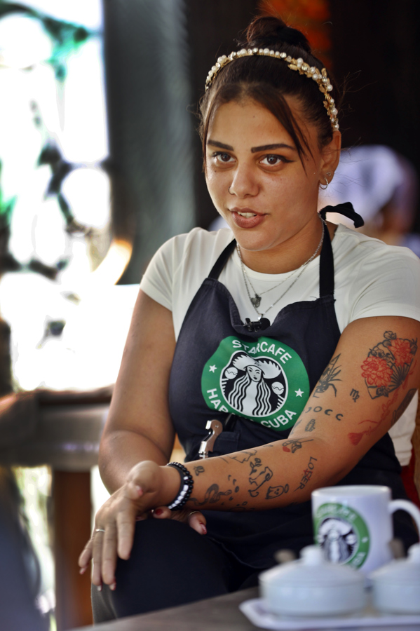 Starbucks, Burger King O Kfc: Cómo Los Cubanos Adaptan Las Franquicias Estadounidenses