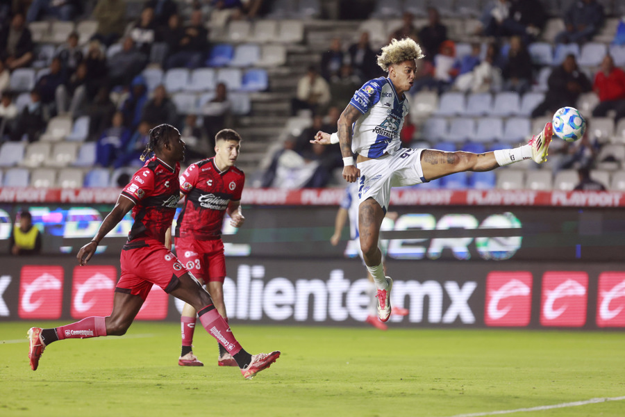 El Tijuana Del 'loco' Abreu Vence Al Líder Pachuca Y Le Estropea El Paso Perfecto