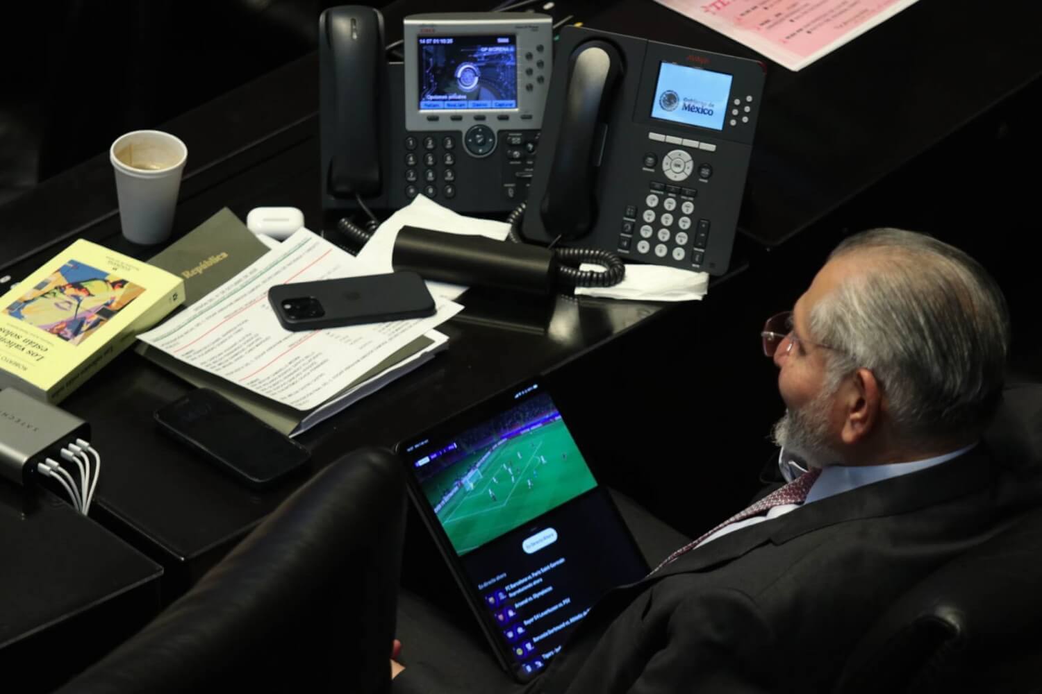 Adán Augusto: el senador que prefirió el fútbol al Estado