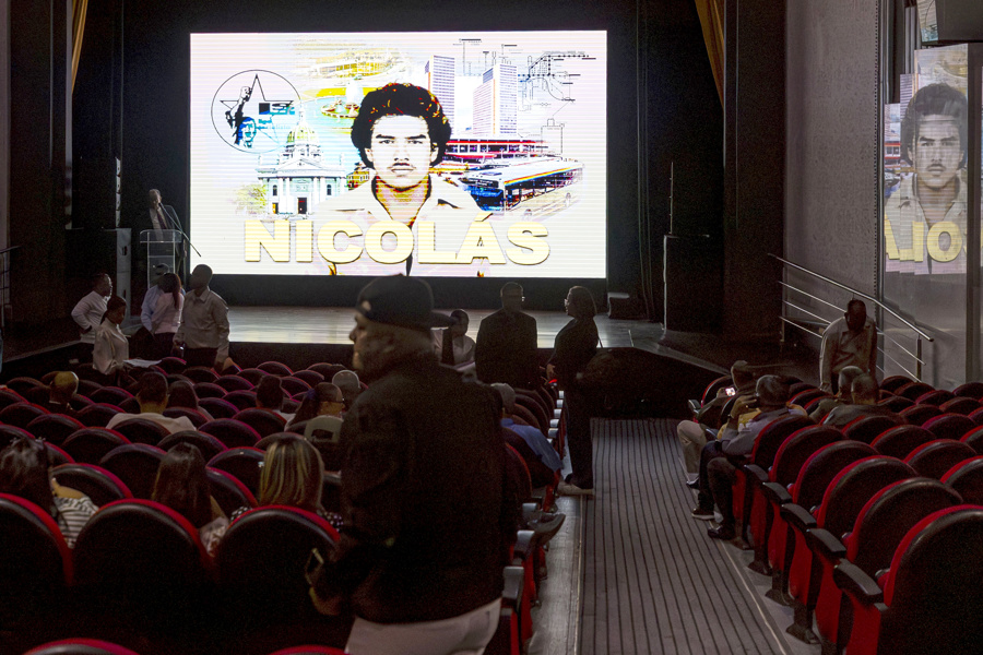 Maduro, El Personaje De Una Serie Diferente A Las "historias Inventadas" De Hollywood