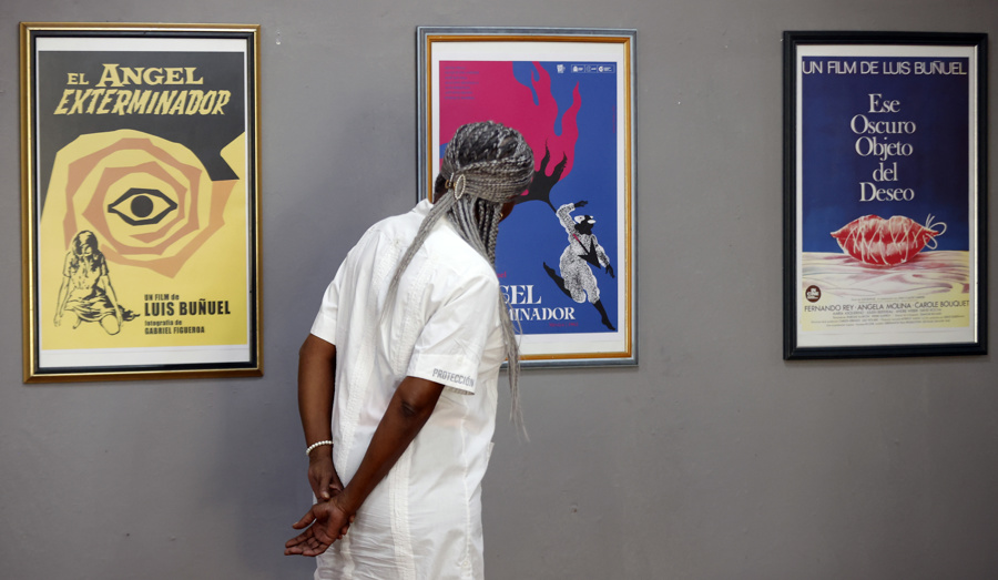 Festival De Cine Latinoamericano En Cuba Acoge Exposición De Carteles De Filmes De Buñuel