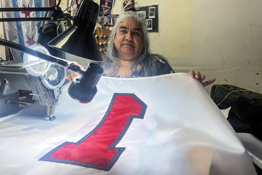 Estela Parra: La Costurera Mexicana De Los Chicago Bulls
