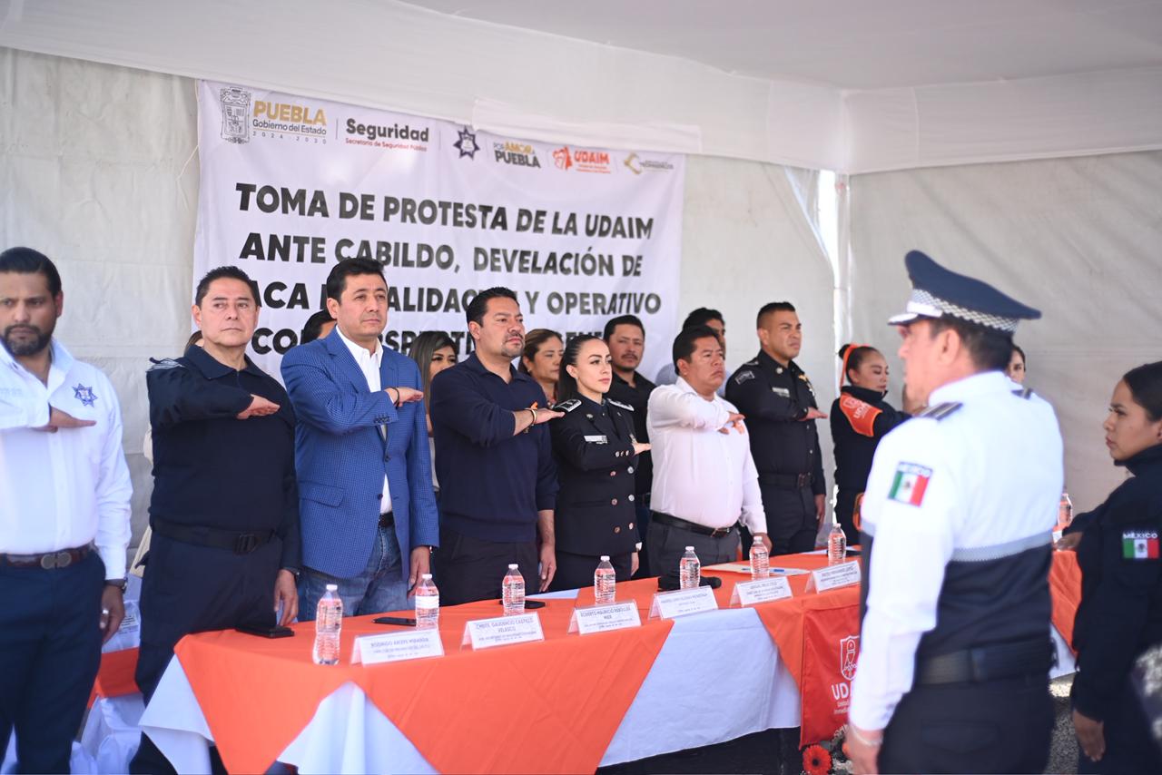 Villegas acude a la inauguración del techado de la Primaria Aquiles Serdán en Tecamachalco