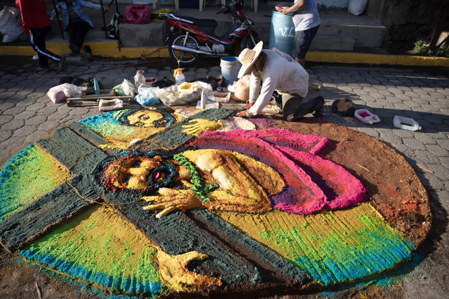Alfombras Pasionarias Se Toman El Barrio Indígena De Sitiaba, En El Oeste De Nicaragua