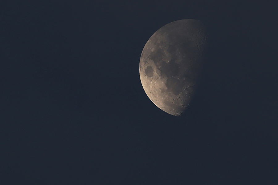 Iniciarán este año la construcción de una base en la Luna