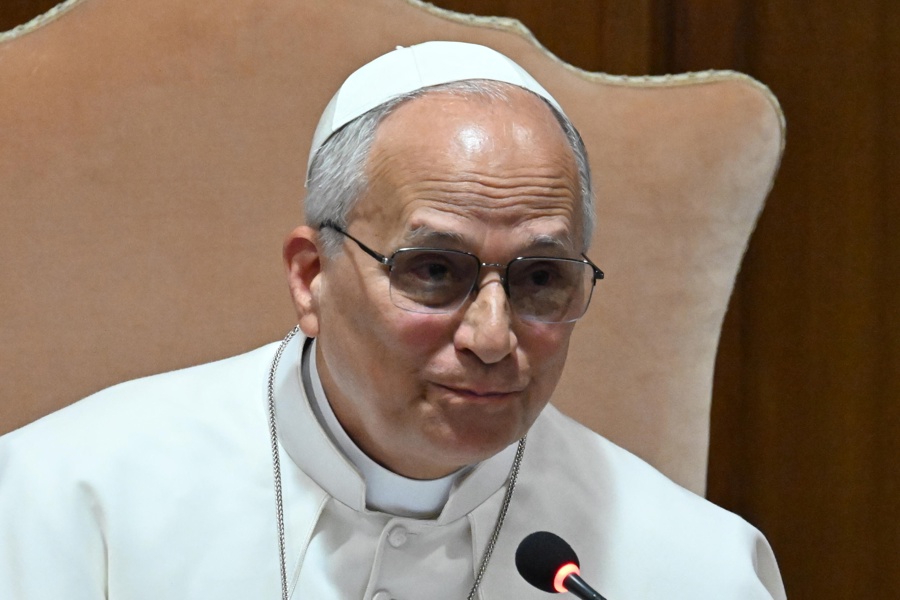 El papa pide diálogo y respeto a los derechos humanos
