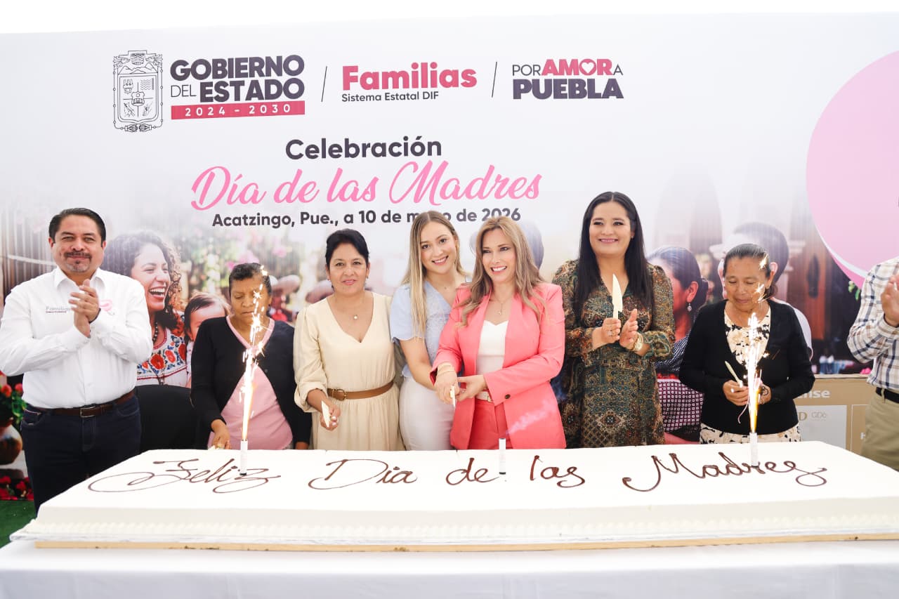 SEDIF consiente a 2 mil madres en Acatzingo