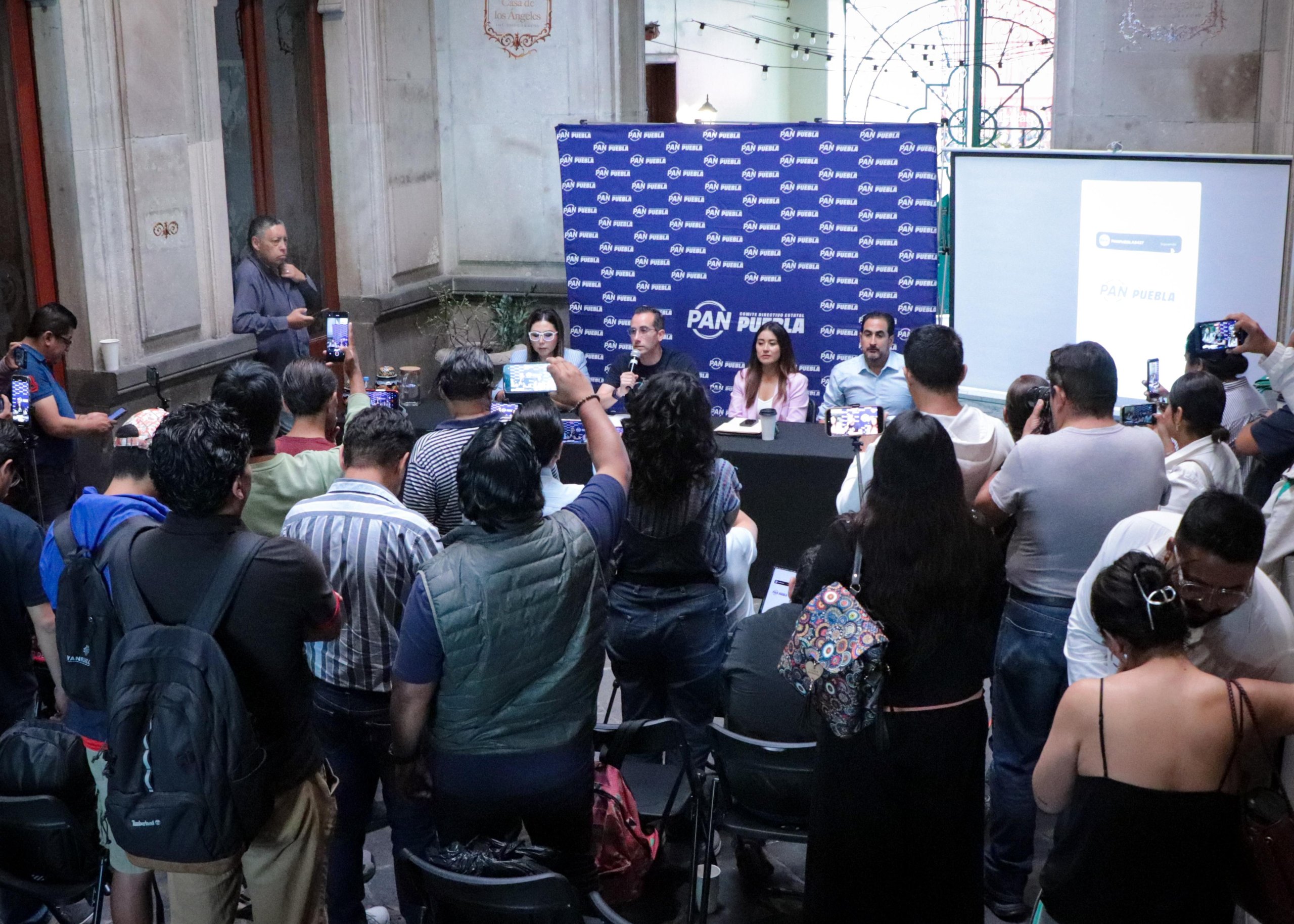 PAN exige investigar nexos con el narco y rechaza alza al transporte público