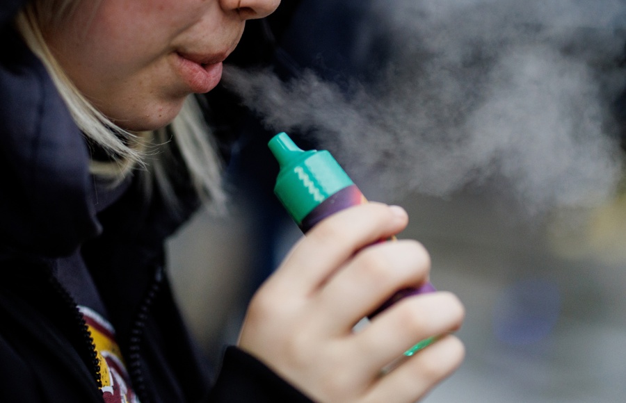 Prohibición del vapeo fortaleció el mercado negro 
