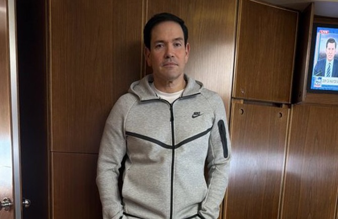 Marco Rubio Aparece Con La Ropa Deportiva Que Llevaba Nicolás Maduro Durante Su Captura
