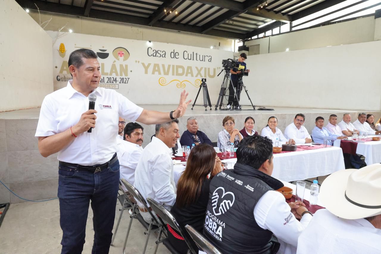 Gobierno de Puebla fortalece diálogo en la Mixteca