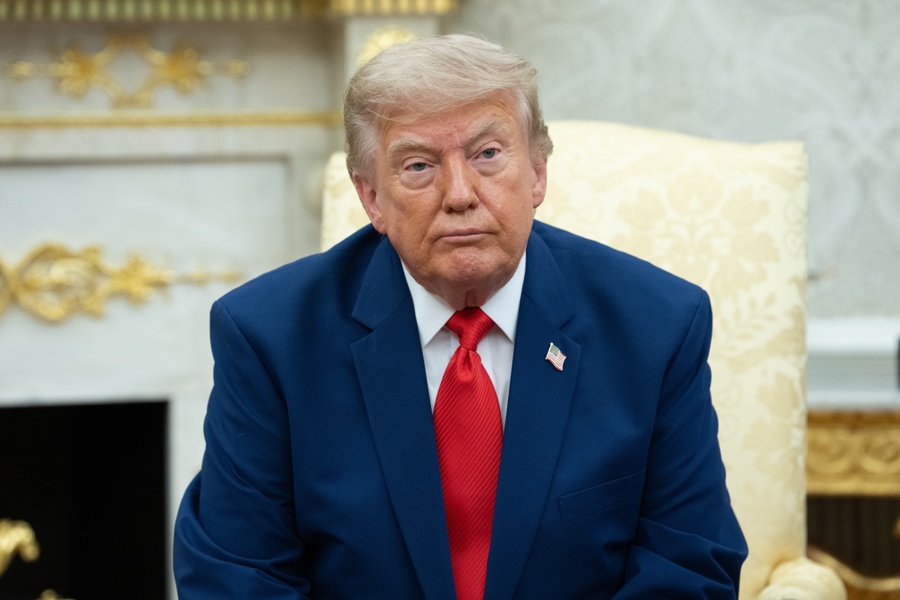 Trump Impone Aranceles De Entre El 10 % Y El 12,5 % A 60 Economías