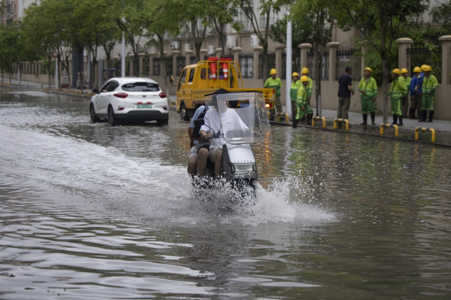 China Eleva La Respuesta Por Lluvias En El Noreste Ante El Avance Del Tifón Bavi