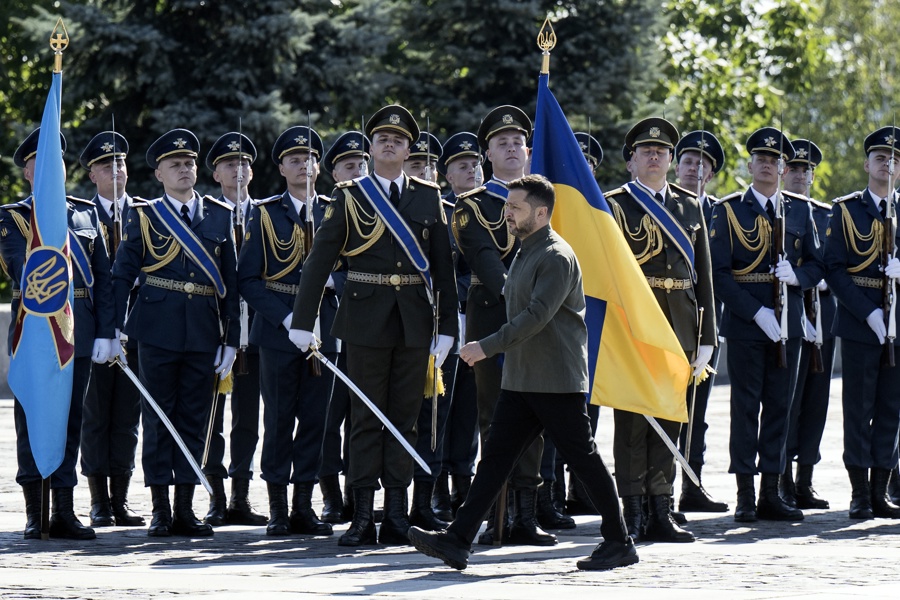 Ucrania Celebra Día De La Bandera Con Líderes Europeos En Medio De La Guerra