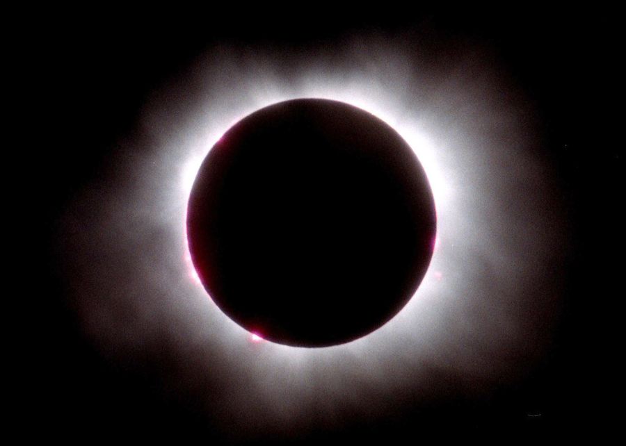 Toda la ciencia que cabe en un eclipse