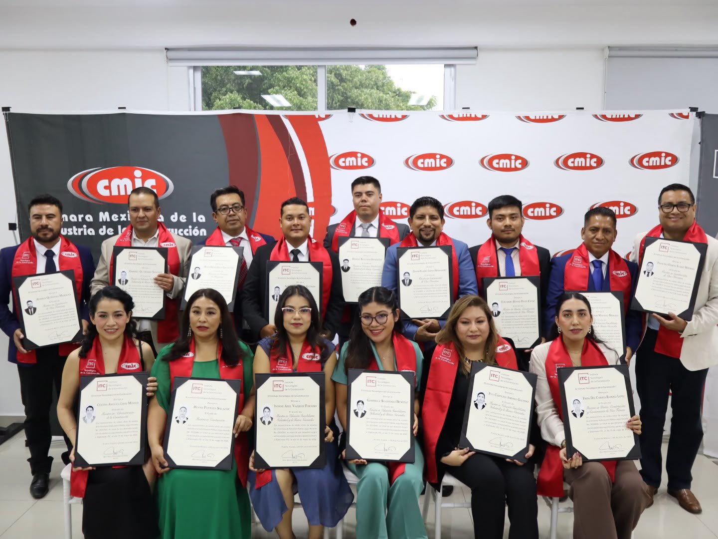 CMIC Puebla titular egresados de 6 Maestrías