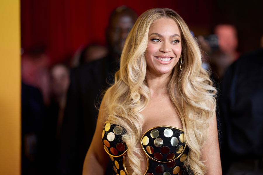 Beyoncé reedita ‘B’DAY’ e incluye colaboración con Maluma