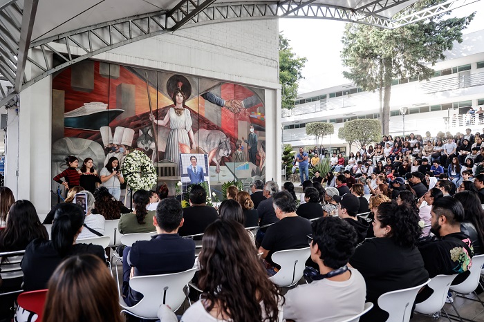 Homenaje Póstumo A Hugo Alejandro Hernández Tello Por La Comunidad Buap